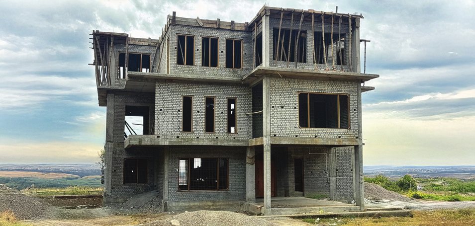 House built with fly ash bricks